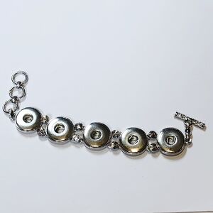 Silver Tone Interchangable Snap Button Bracelet 5 Snap Ginger Snaps